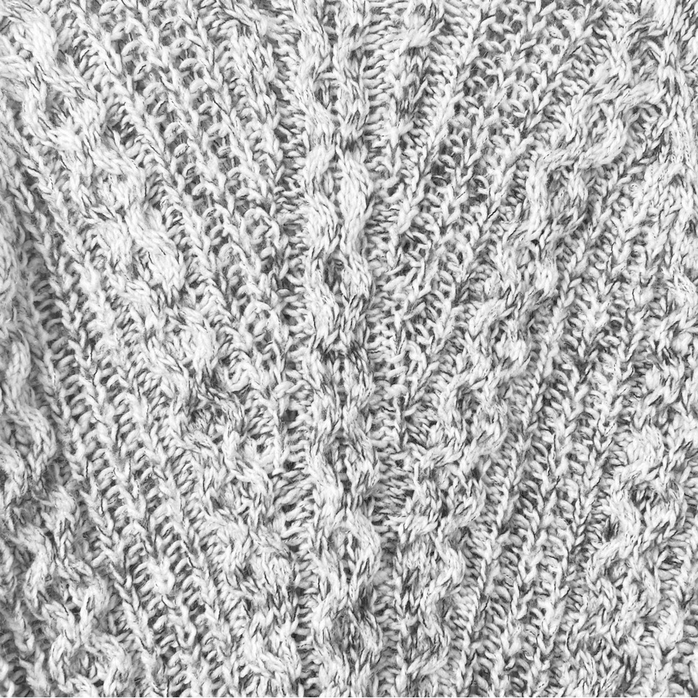 Forever 21 Women Gray Cable Knit 26% Wool Sweater Sz S - Picture 4 of 12